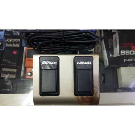 Pedal Footswitch doble Behringer FS112T-CasadelMusico-